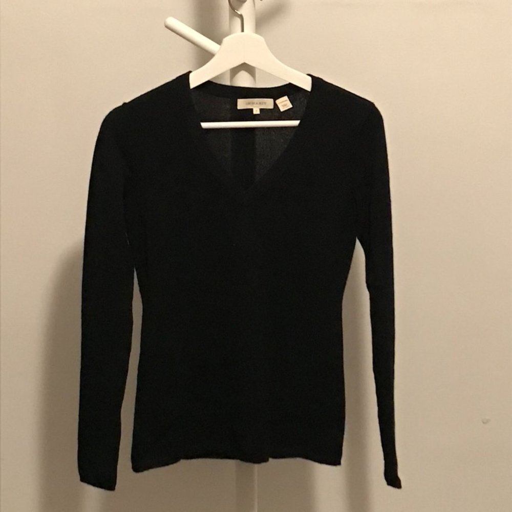 Inhabit Cashmere Sweater V-neck